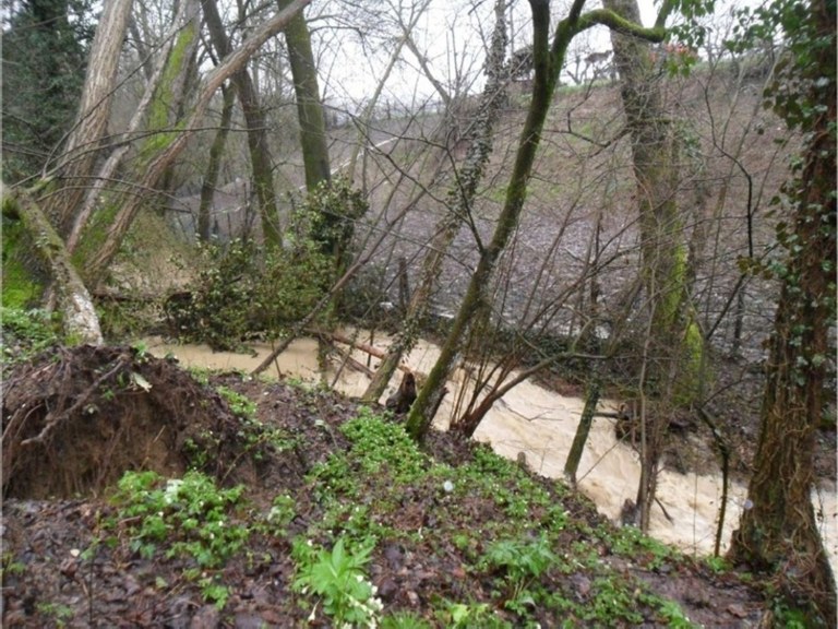 Flooding of Arianna water stream 